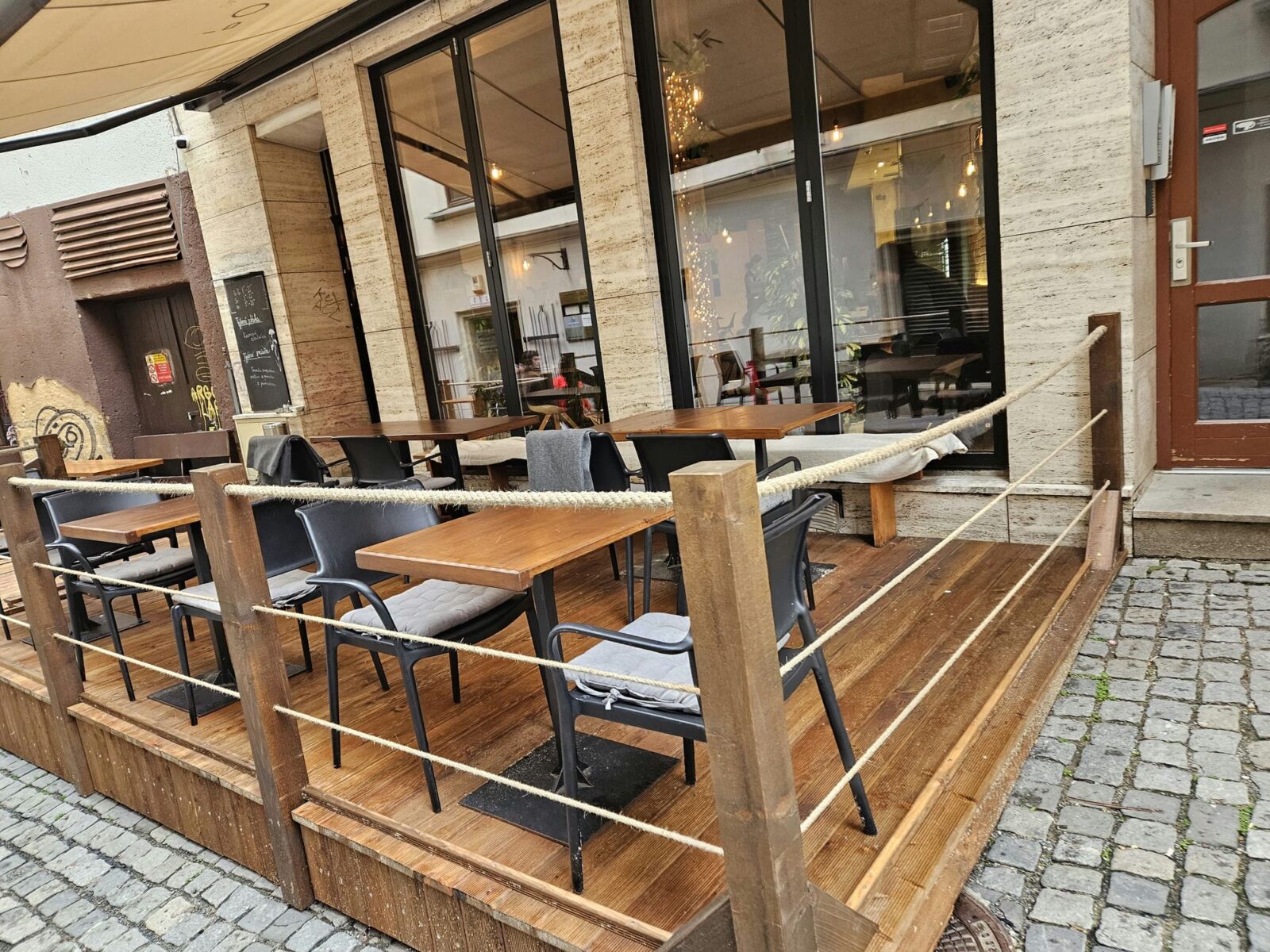 Podnik café bar Dog Friendly