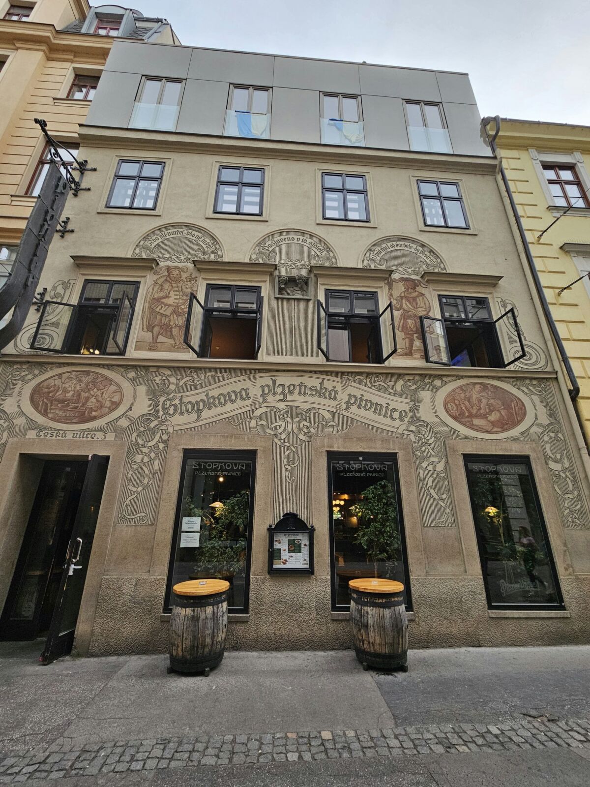 Stopkova Plzeňská Pivnice facia