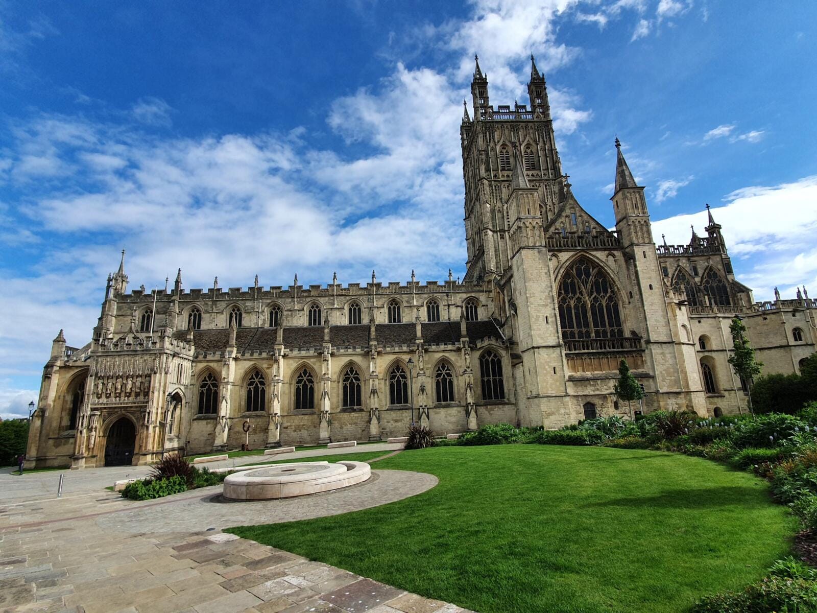 Gloucester Cathedral Gardens