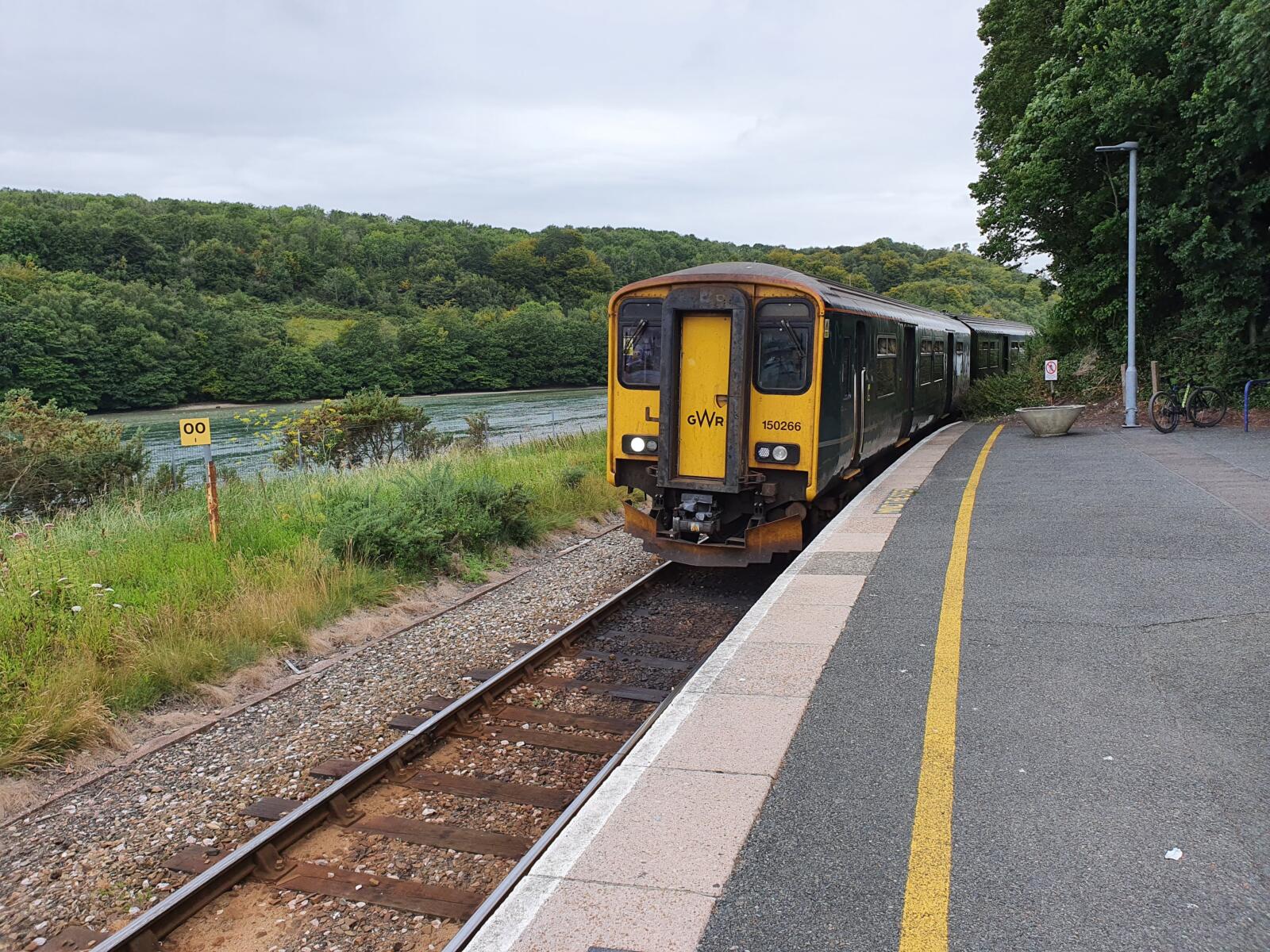 Travel To Looe