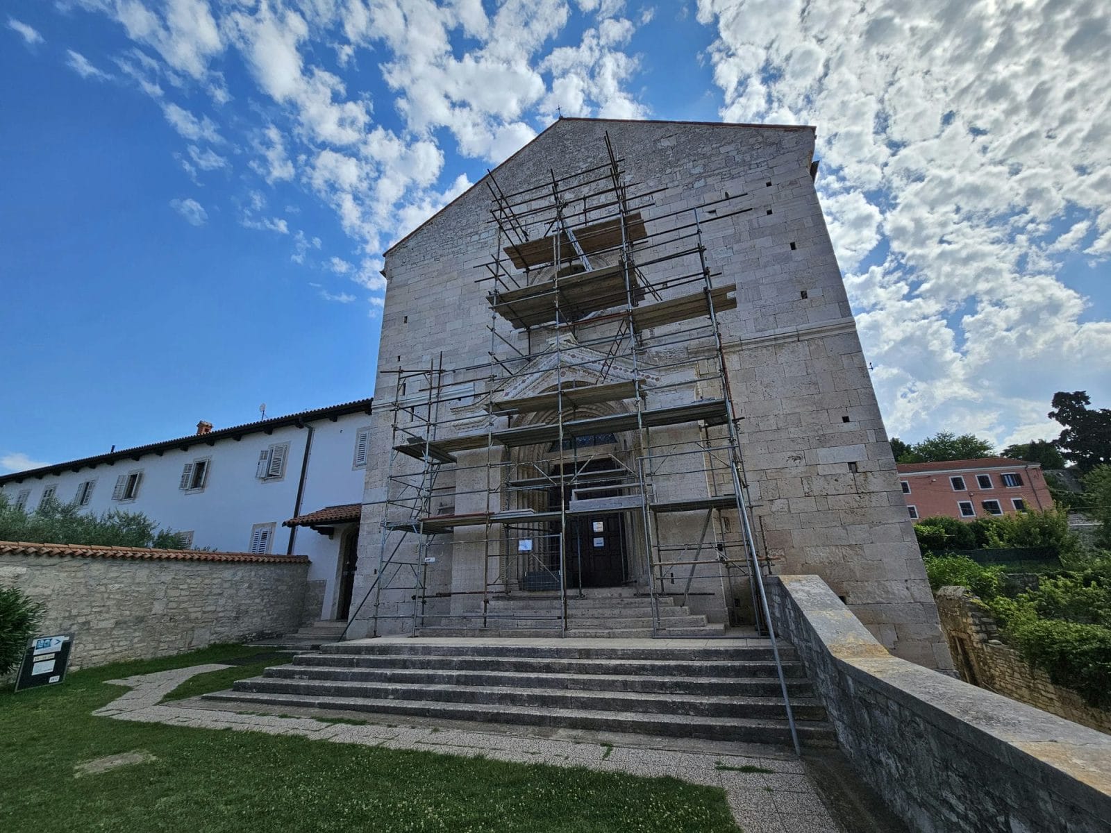Church and monastery of St. Francis Pula