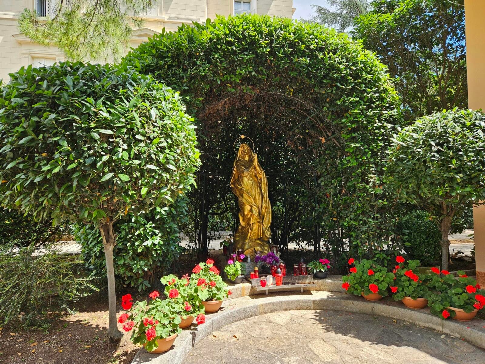 Church of St. Jacob Garden