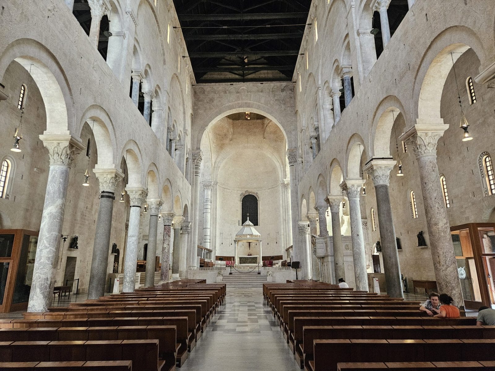 Basilica Cattedrale Metropolitana Primaziale San Sabino Inside