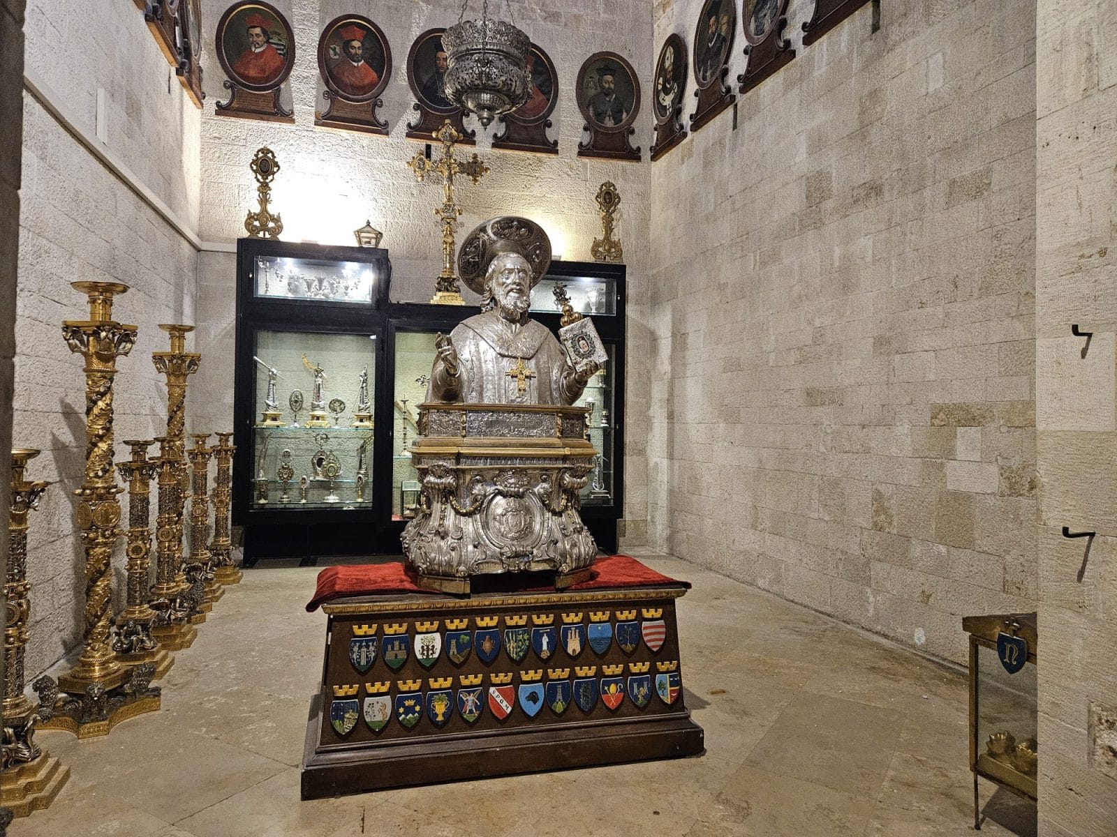 Basilica of Saint Nicholas Relics