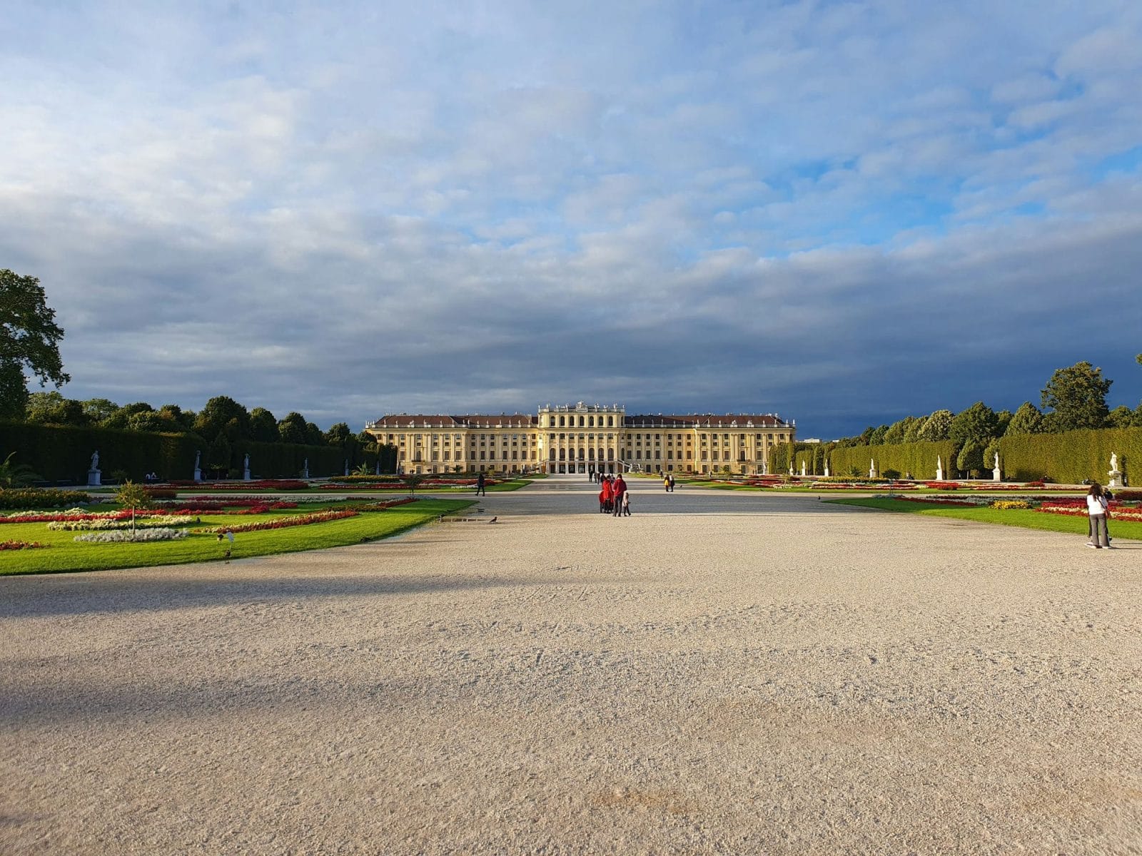 Entire palace Gardens