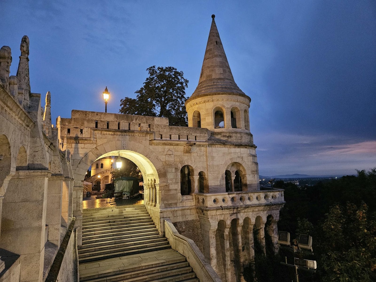 Night at Fishermans Bastion