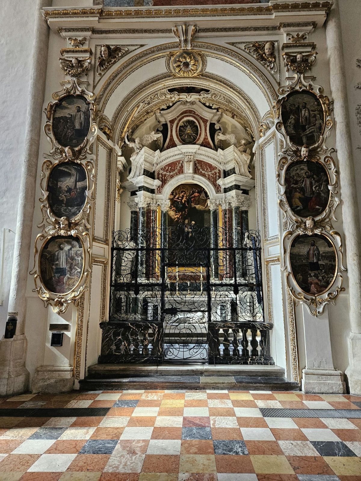 Graz Cathedral Chapels