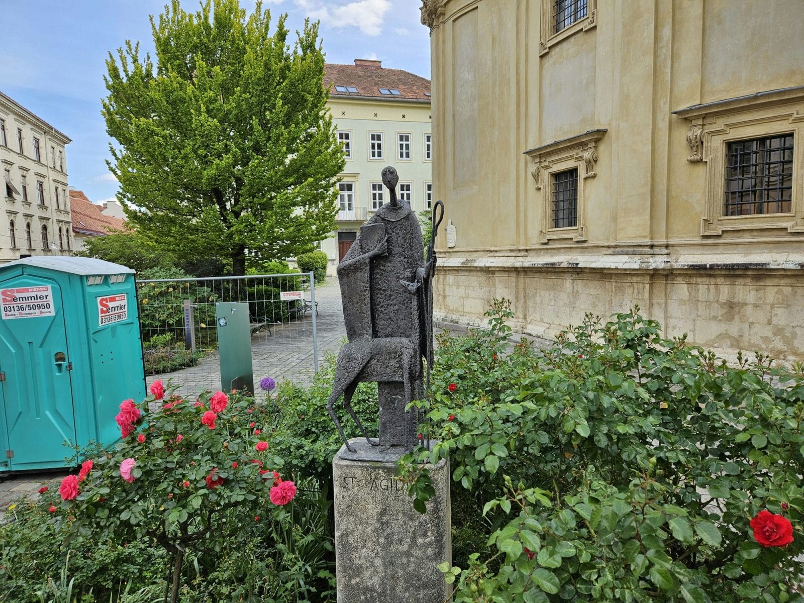 Mausoleum Kaiser Ferdinands II Garden