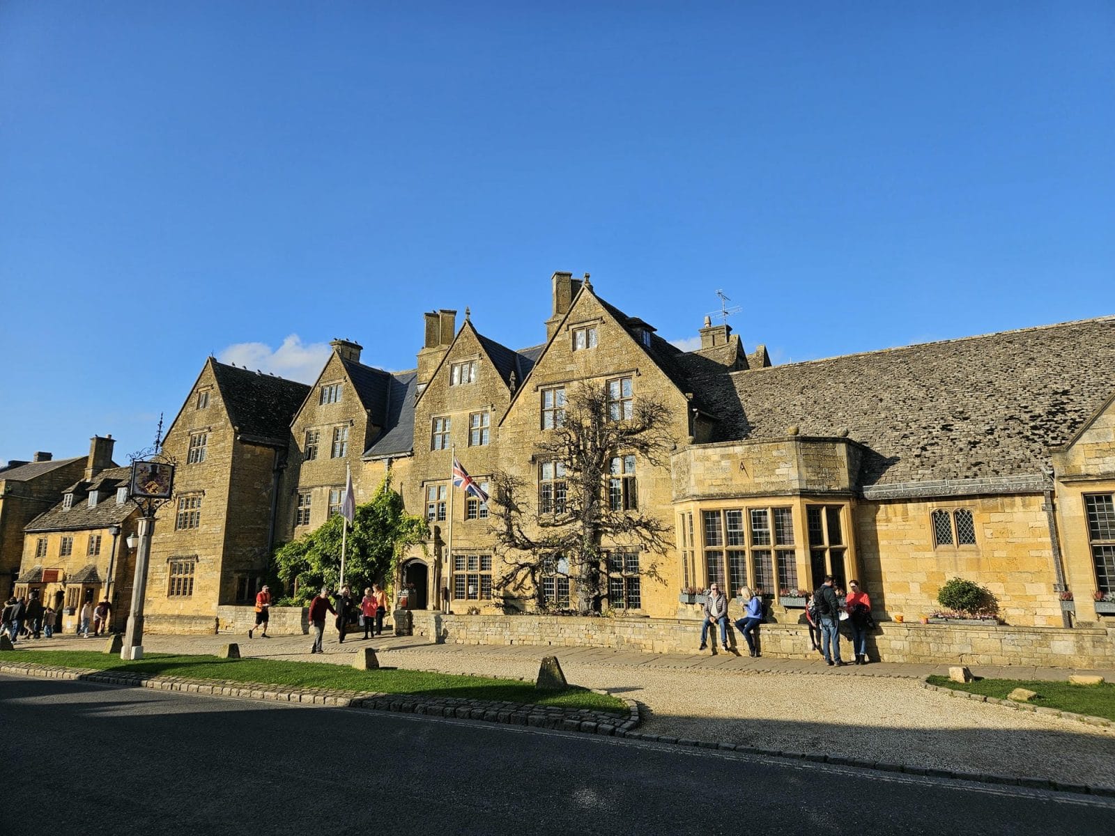 The Lygon Arms Broadway