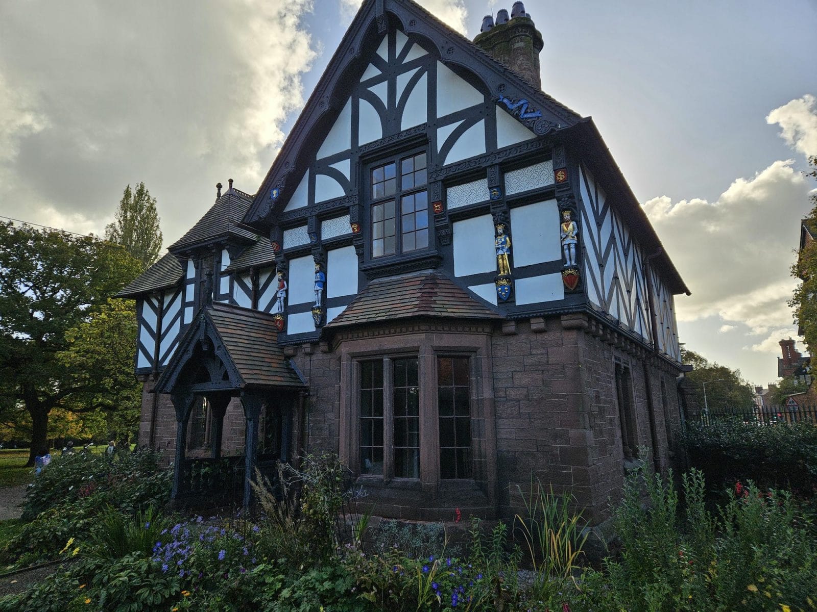 Grosvenor Park Lodge