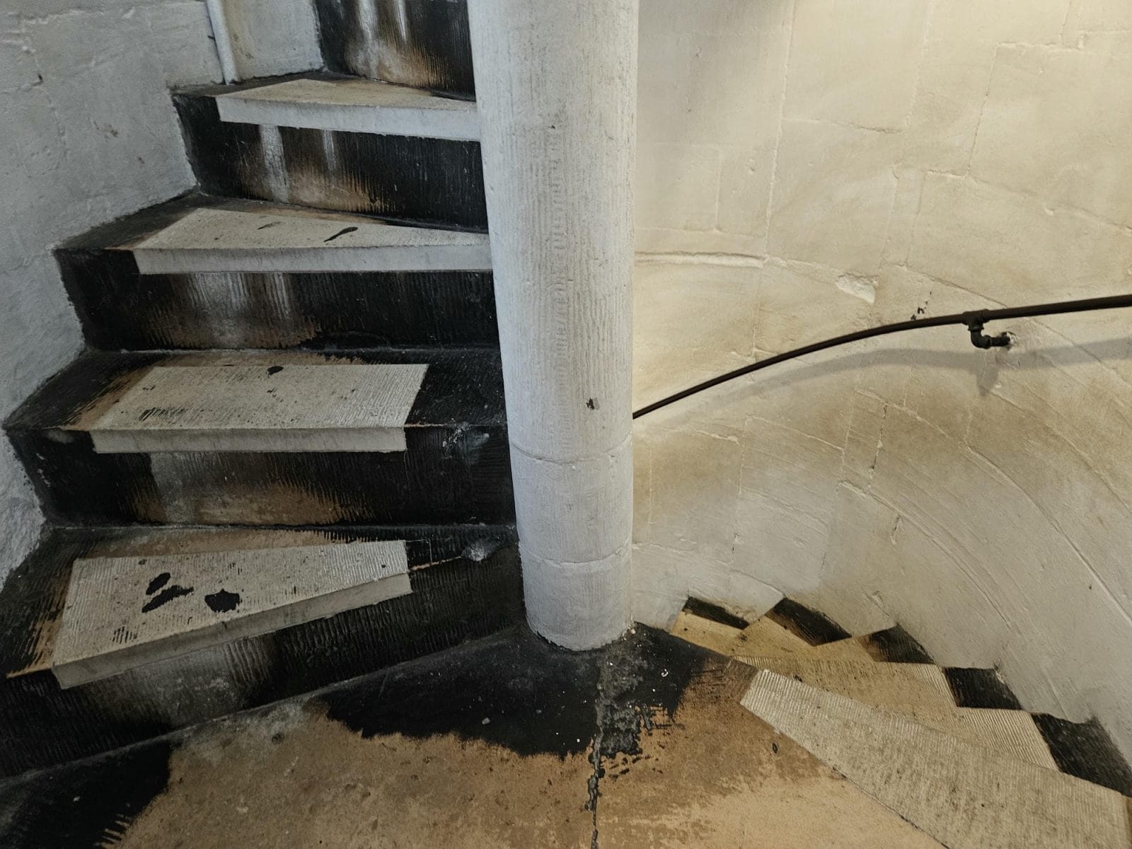 Steps to Whispering Gallery