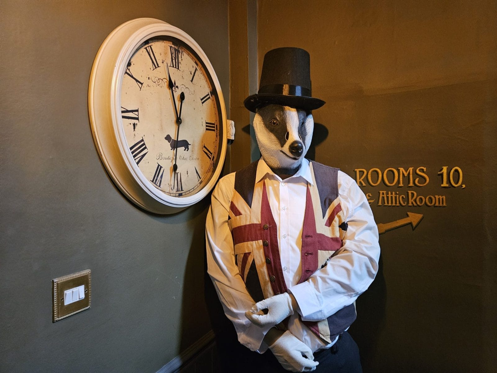 The Fat Badger Decor