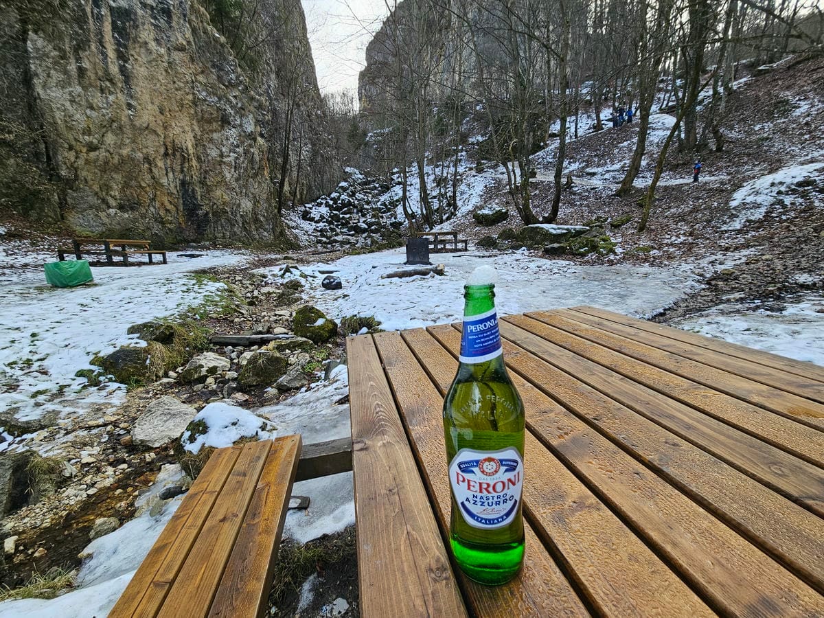 Peroni at Solomon's Rocks