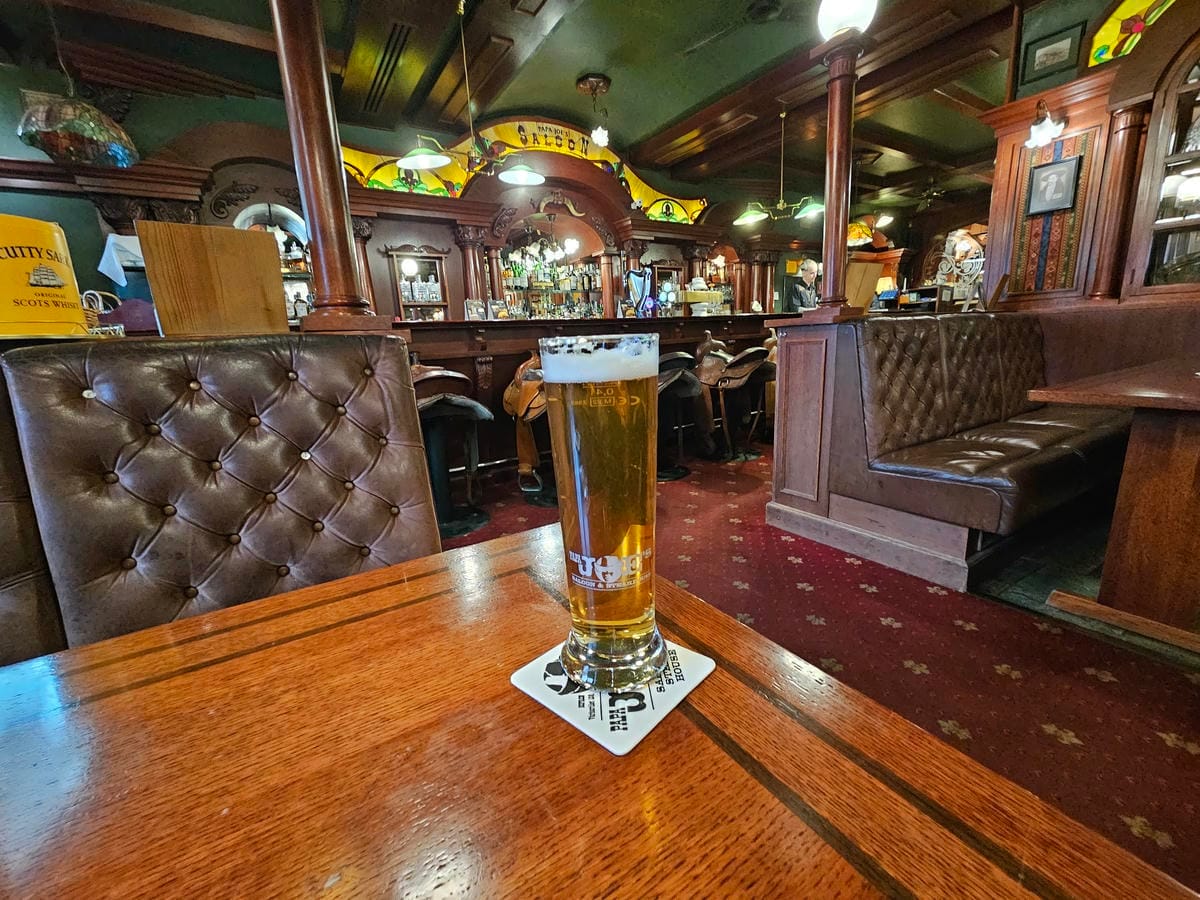 Papa Joe's Saloon & Steakhouse