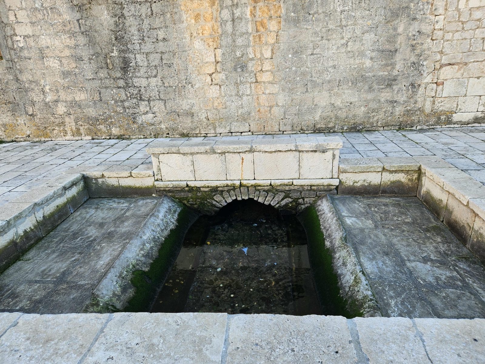 Fortress of Petar Hektorović Water