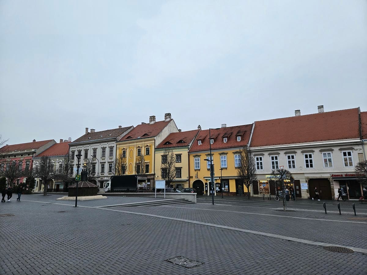 Várkerület Street Sopron