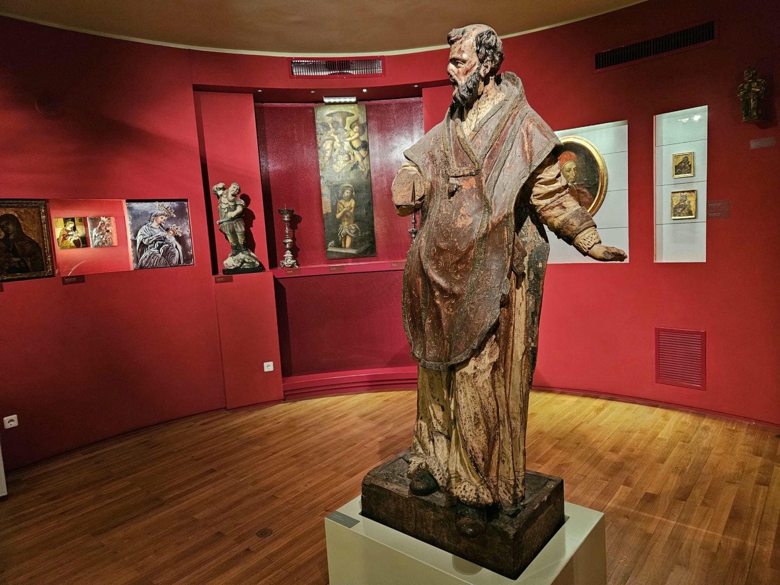 Šibenik City Museum statue
