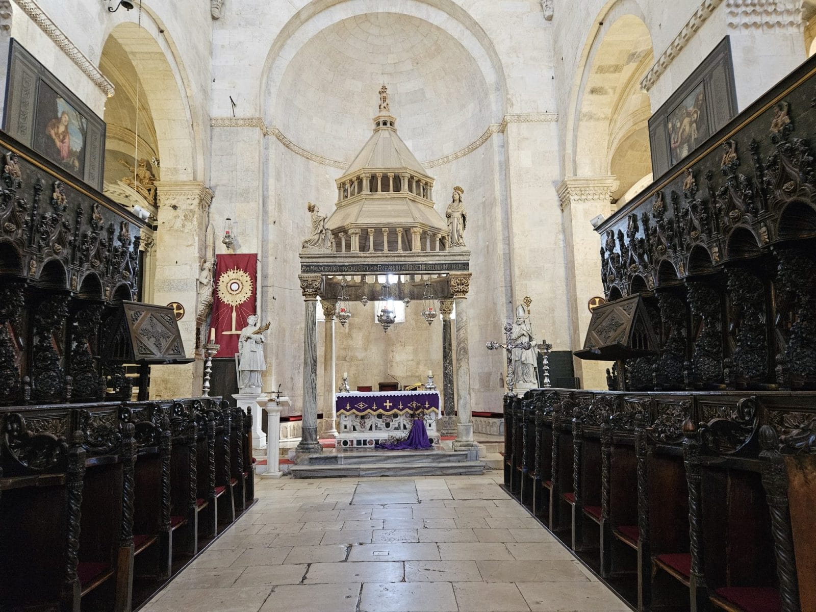 Altar Cathedral