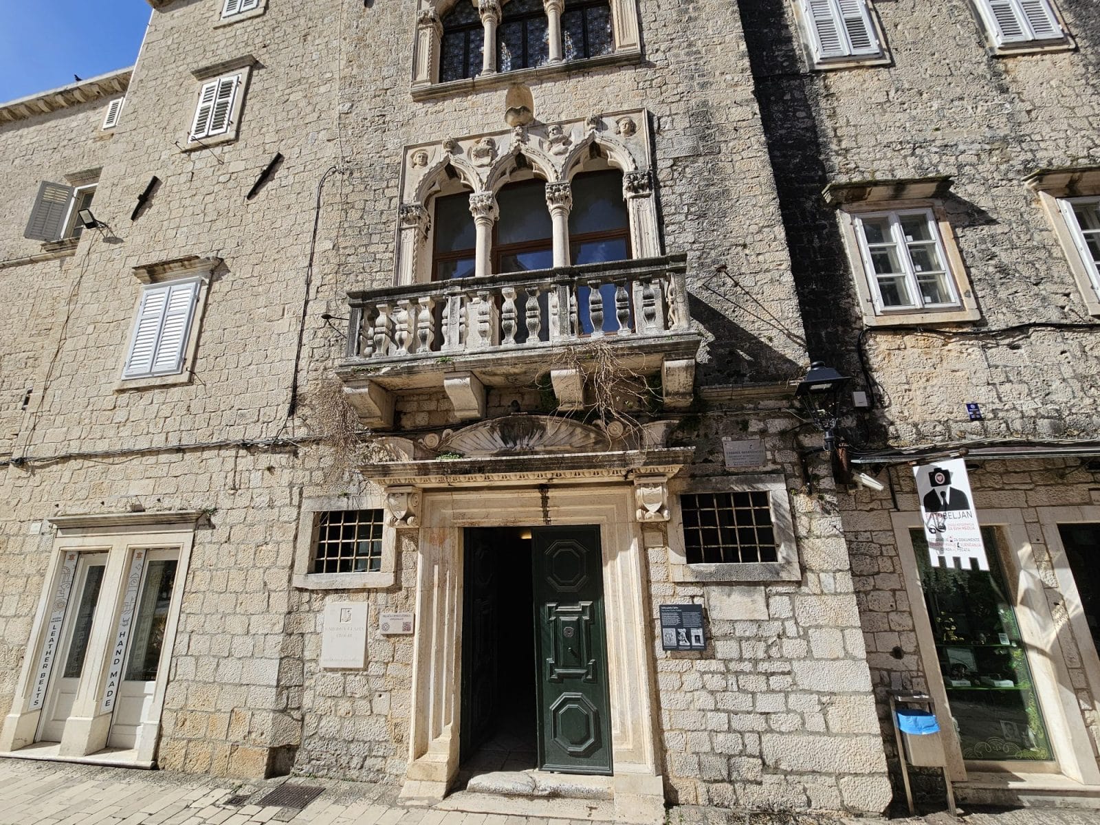 Cipko palace entrance