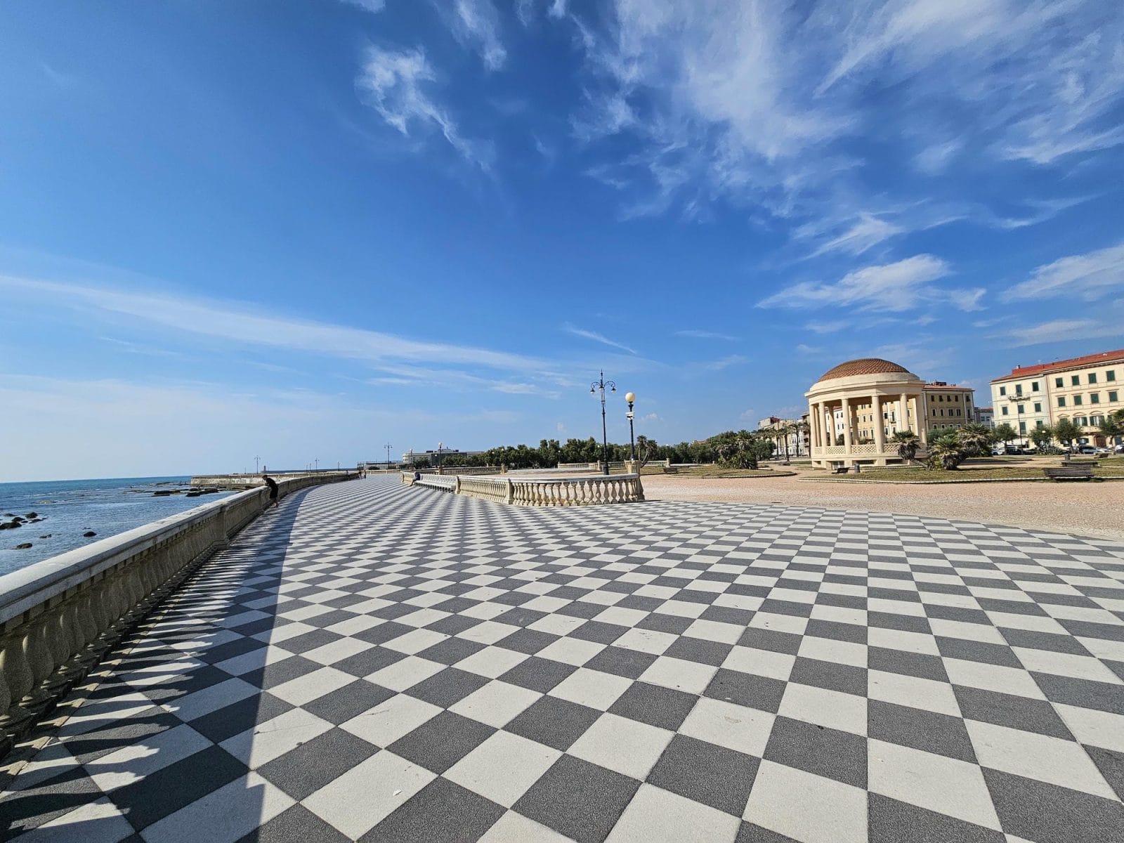 Terrazza Mascagni Walk