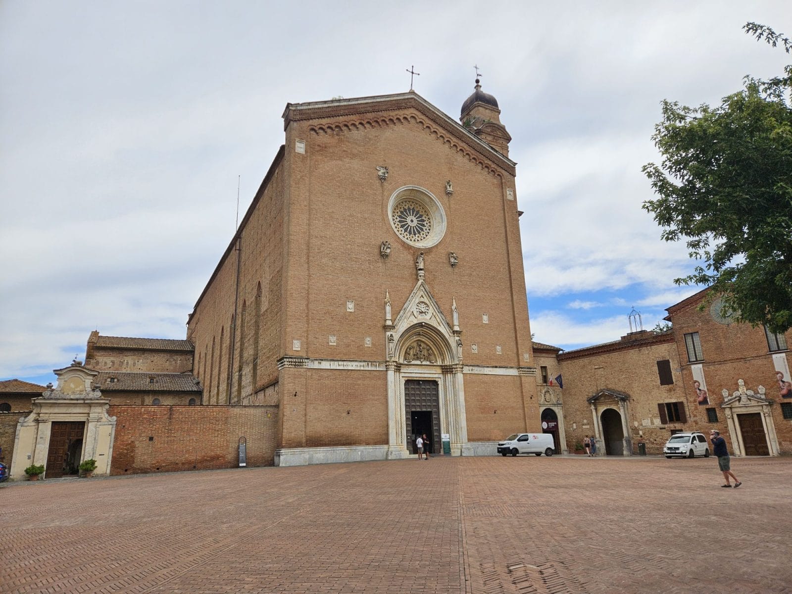 Basilica of San Francesco Outside