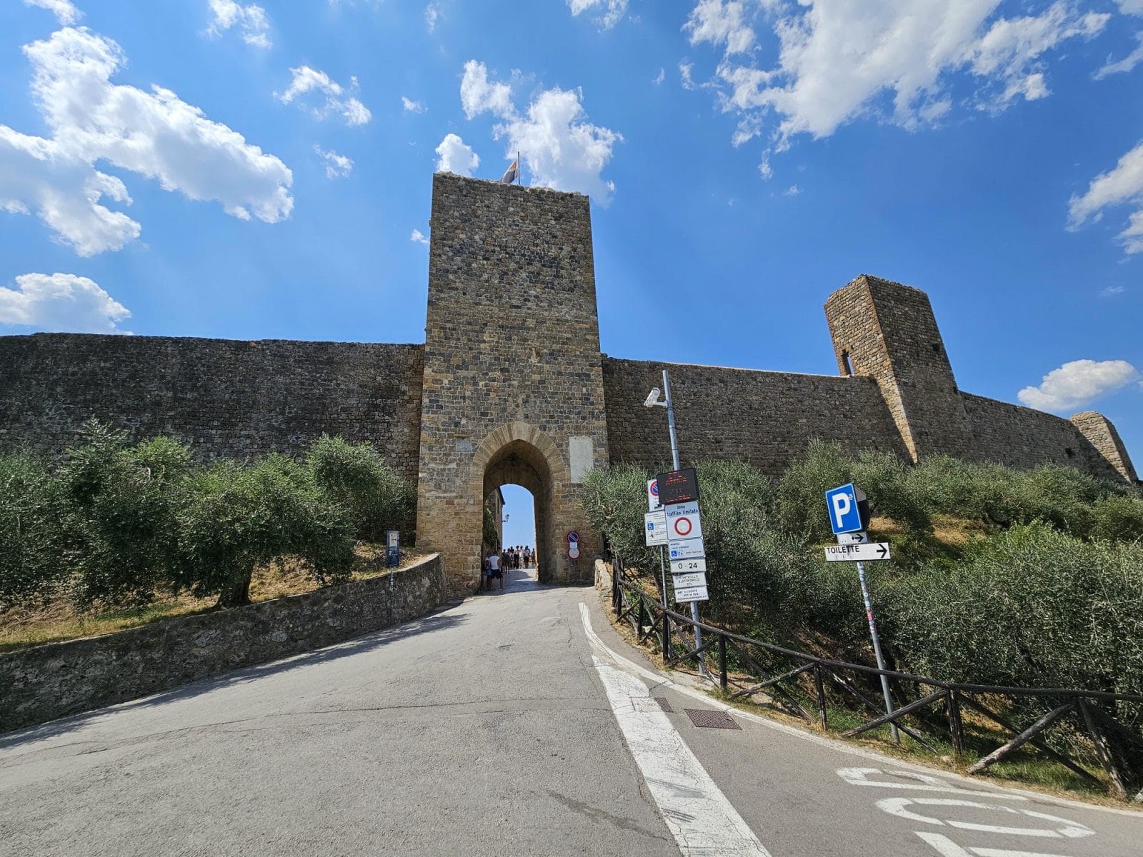 Monteriggioni Gate