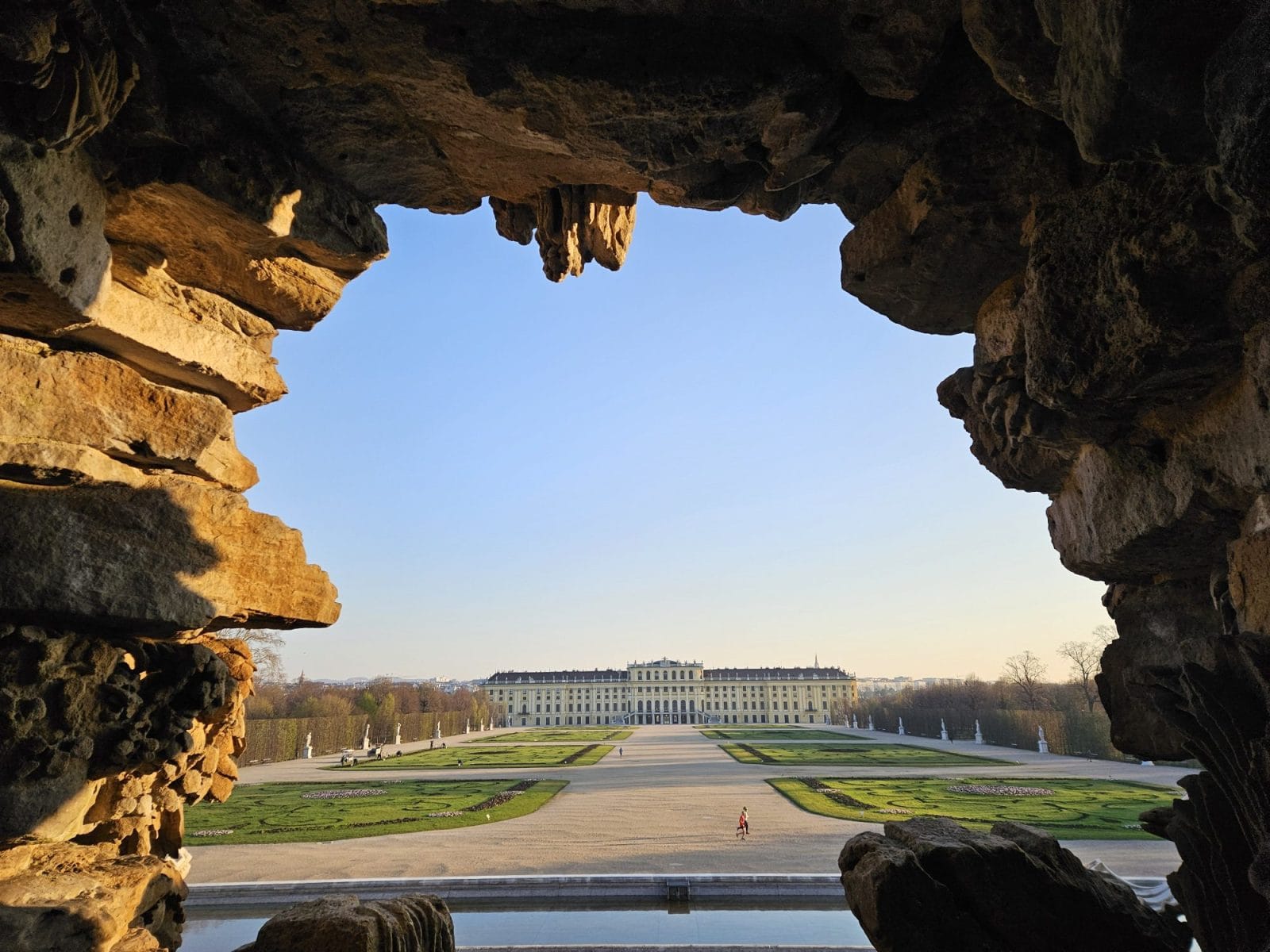 Neptune Fountain Towards Palace