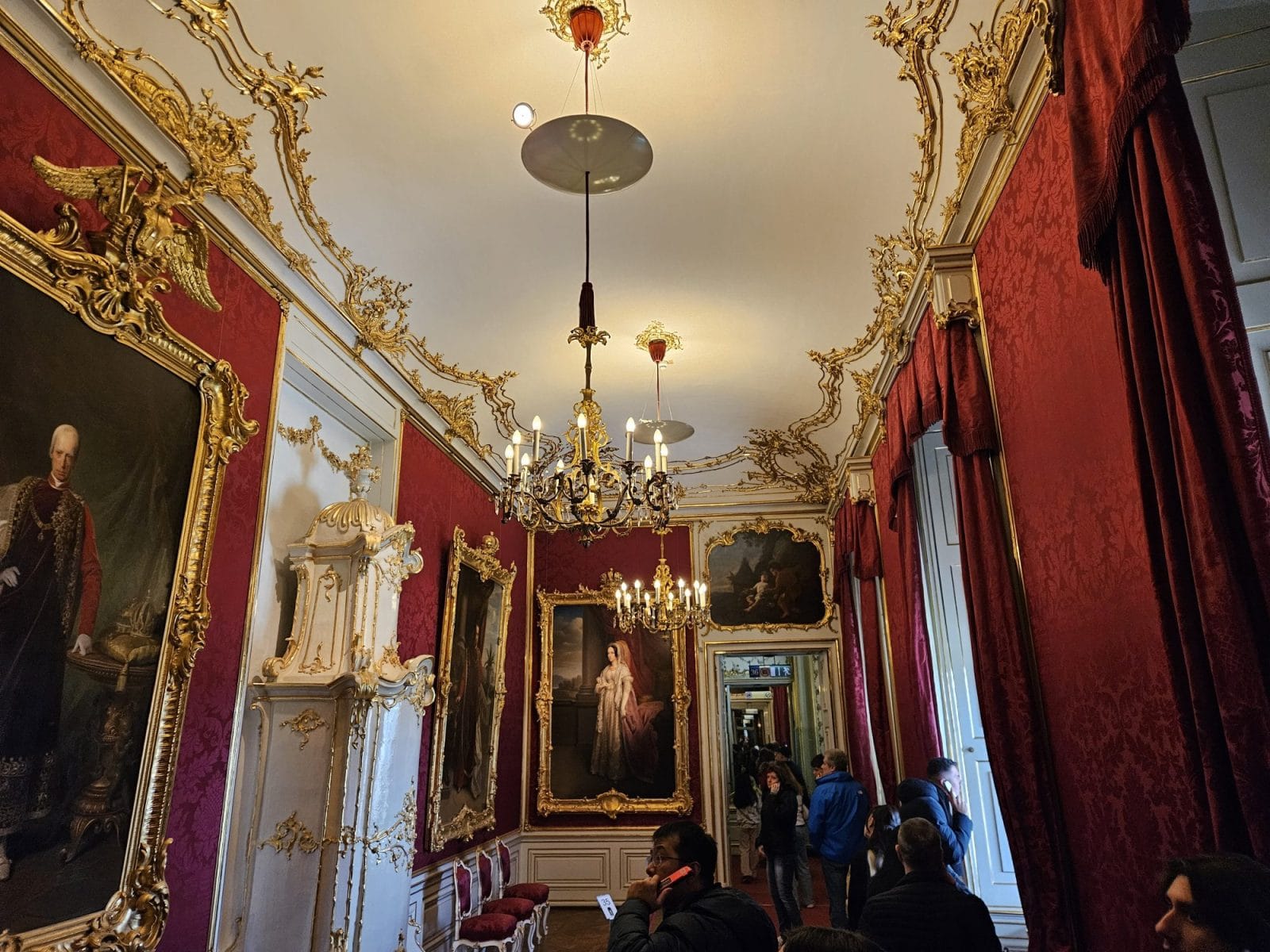 Visit Inside Schonbruun Palace