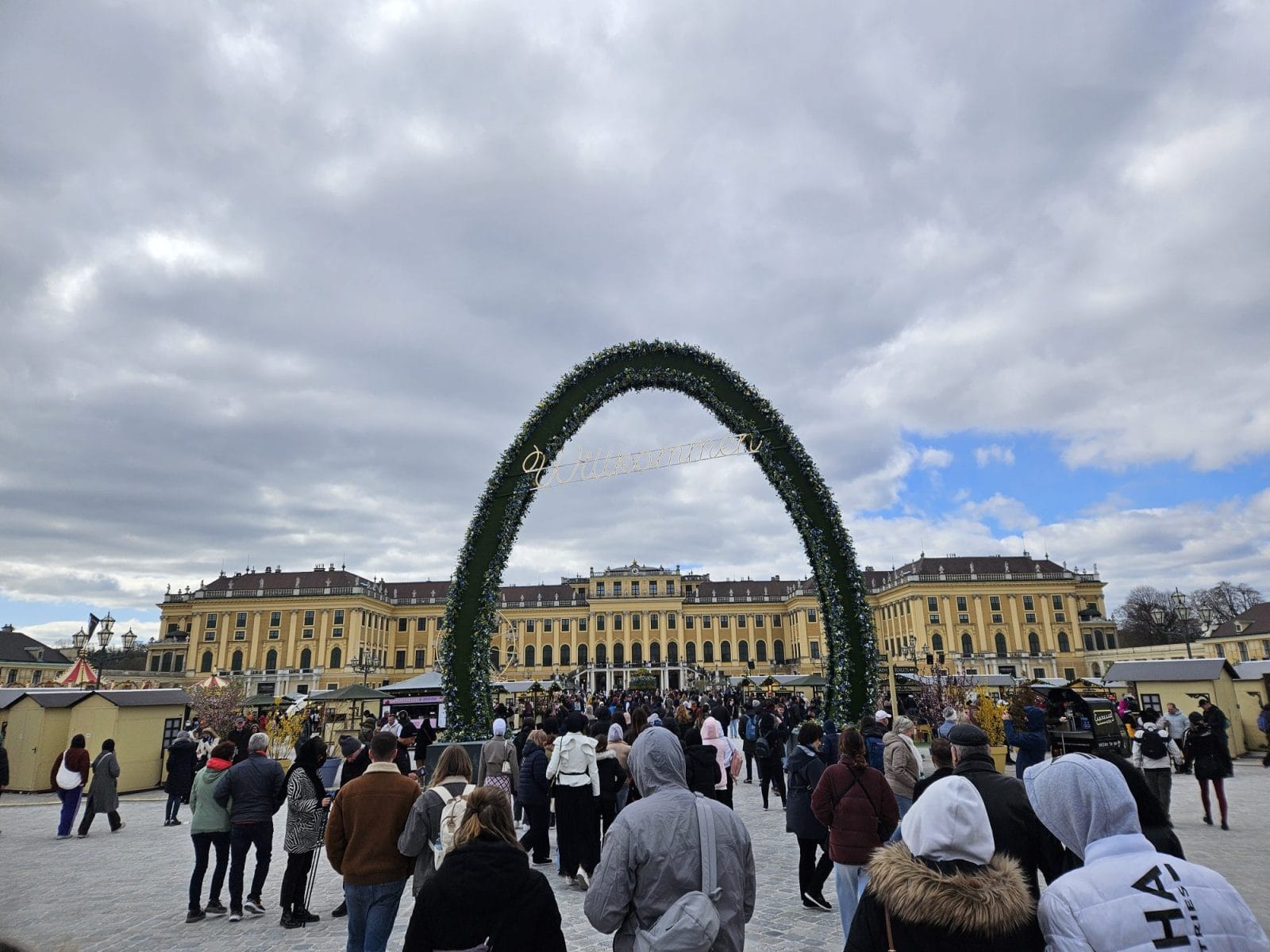 arch at Schönbrunn Palace