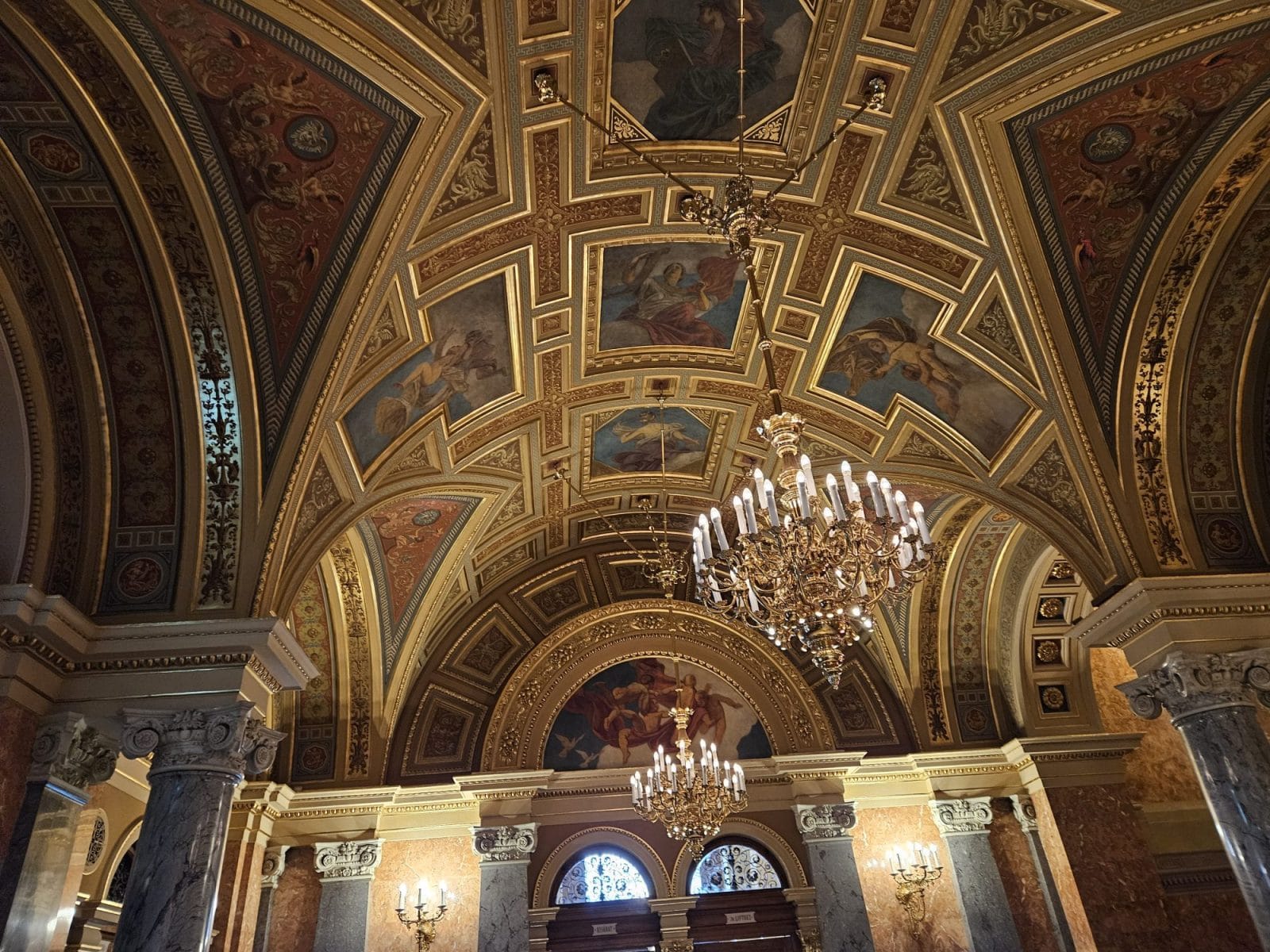 Hungarian State Opera Inside