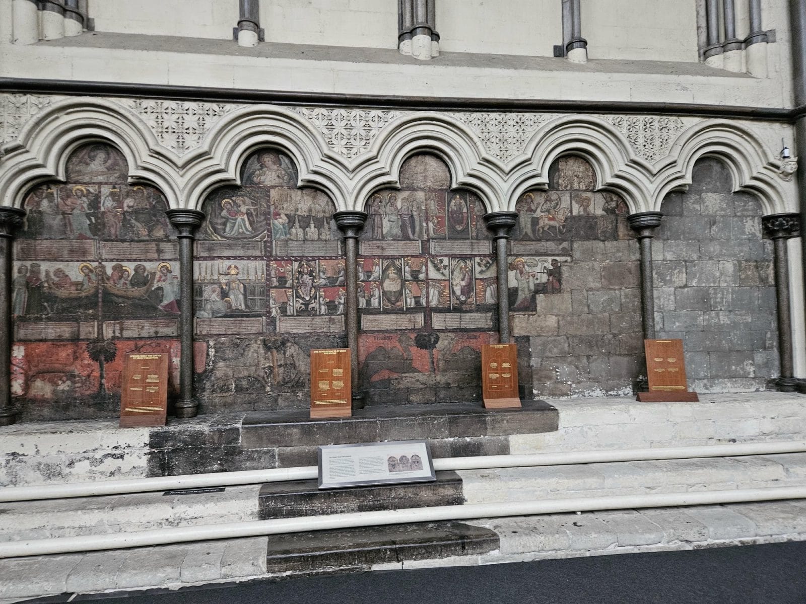 Chapter House Decor