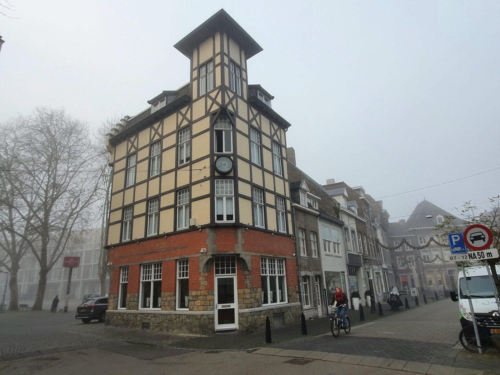 Hoogbrugstraat Architecture