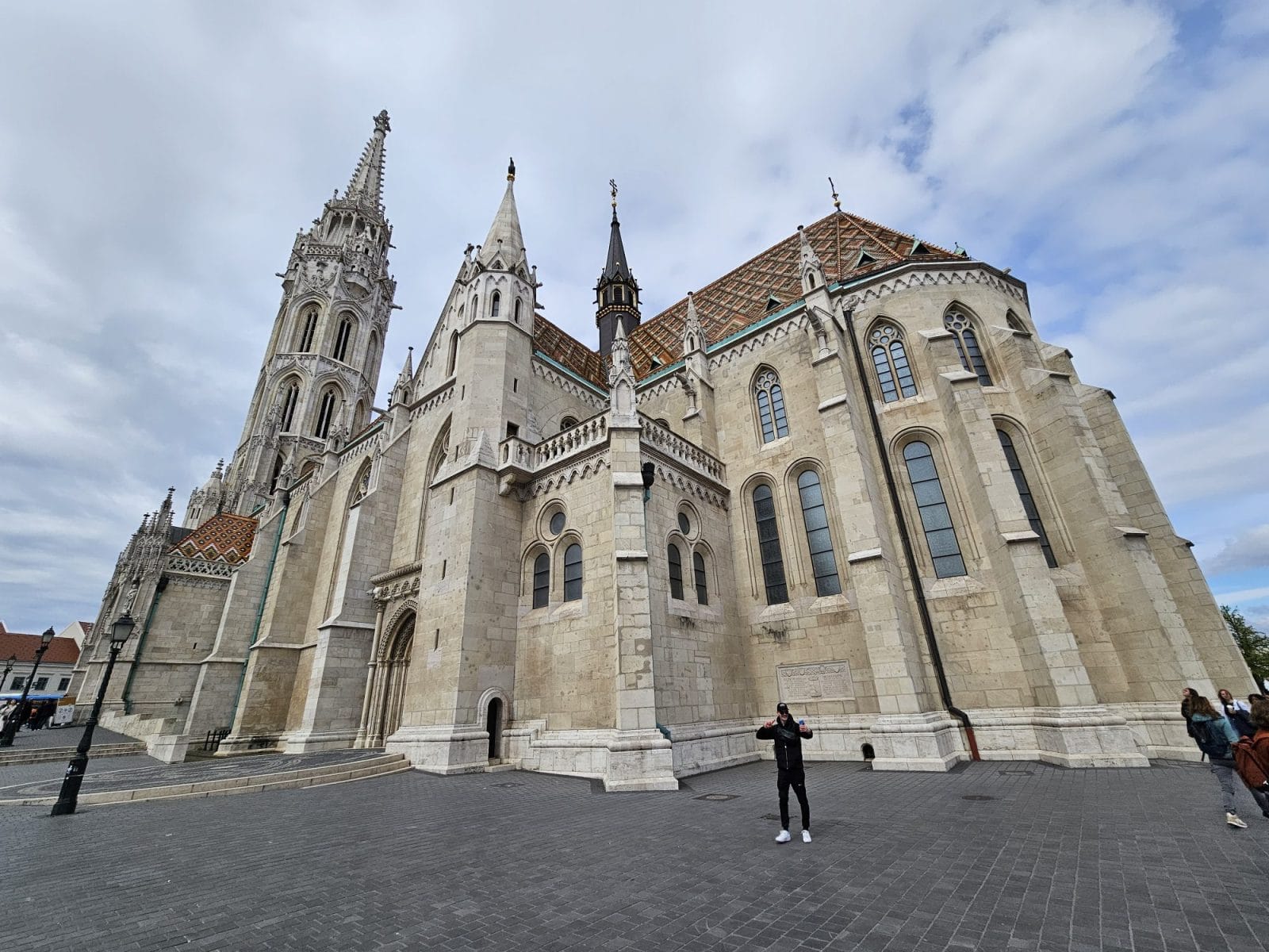 Side profile of Matthias Church