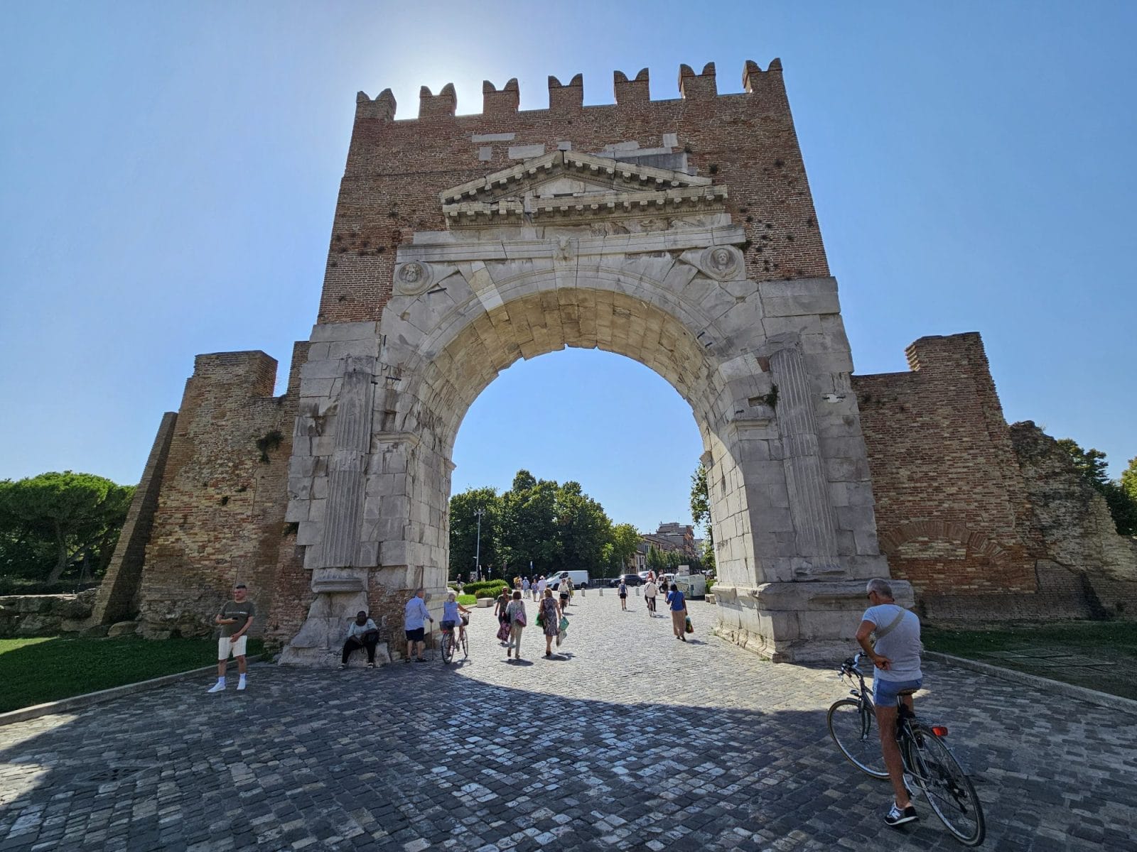 Arco di Augusto