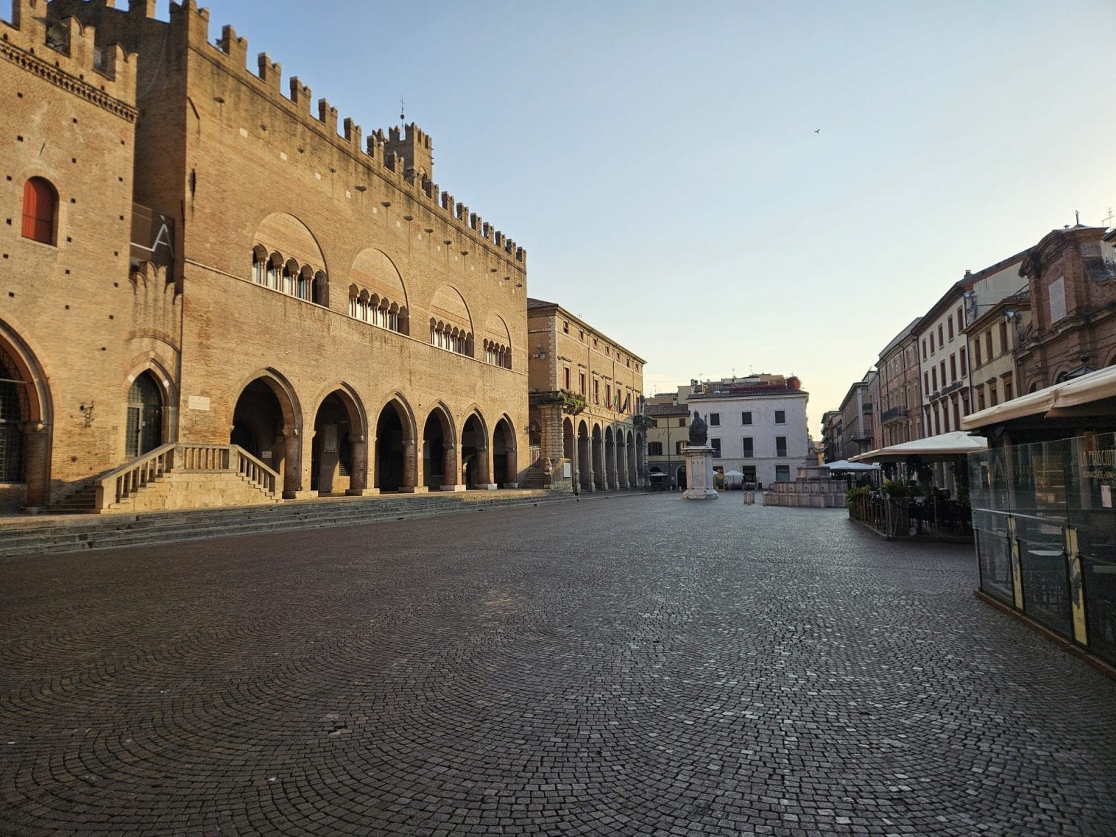 Piazza Cavour