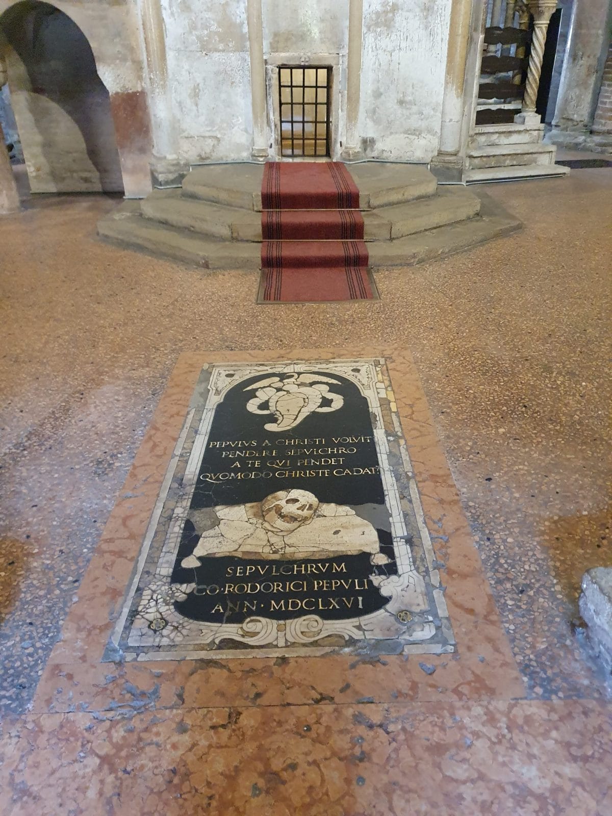 tombstone of Marcolino Pepoli