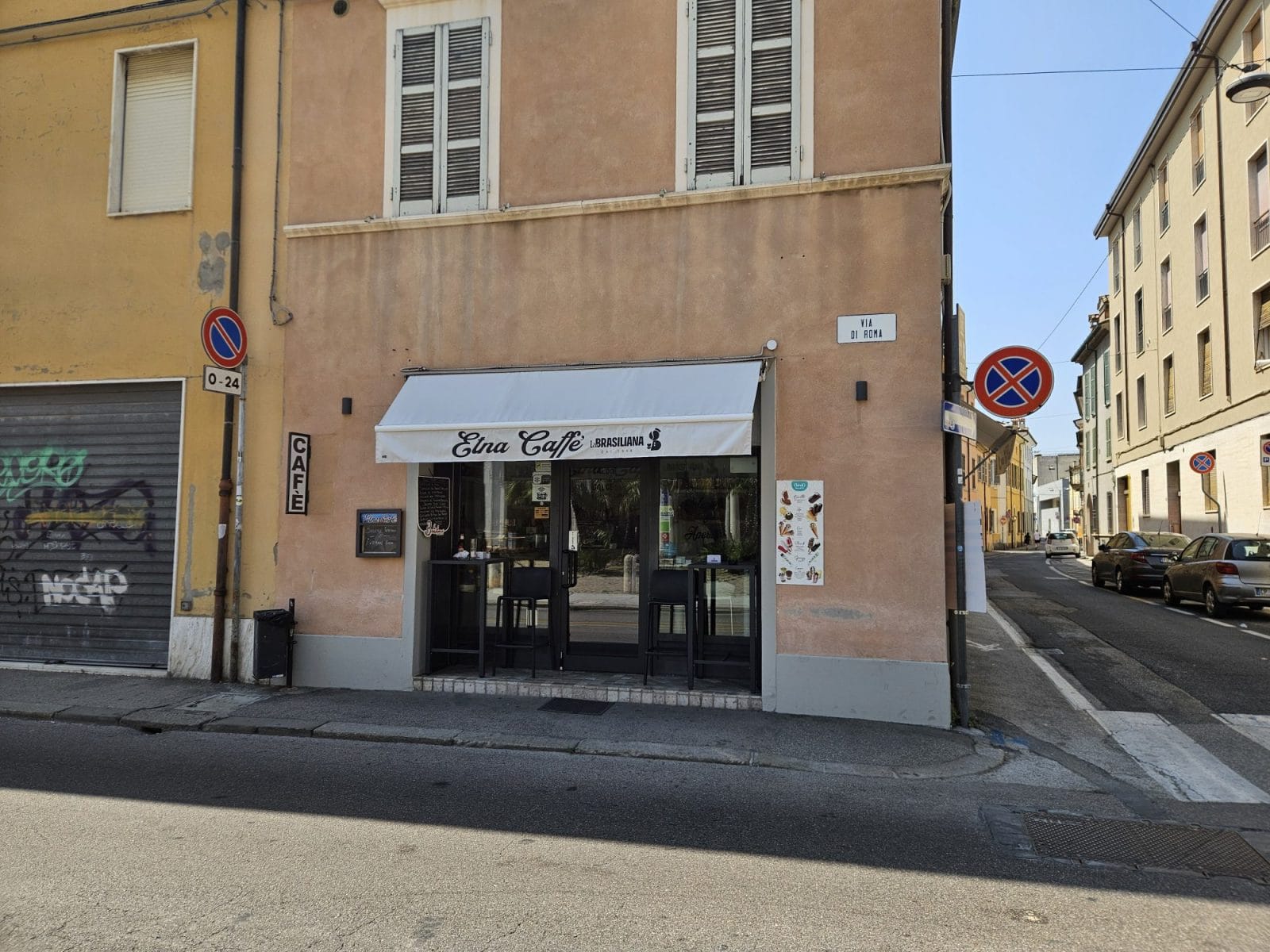 Elna Cafe